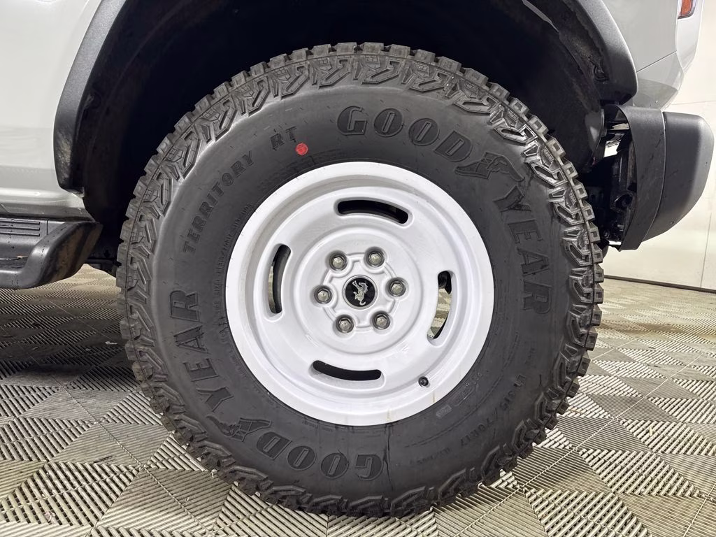 2026 Avalanche Gray Ford Bronco Heritage Edition 4X4 SUV