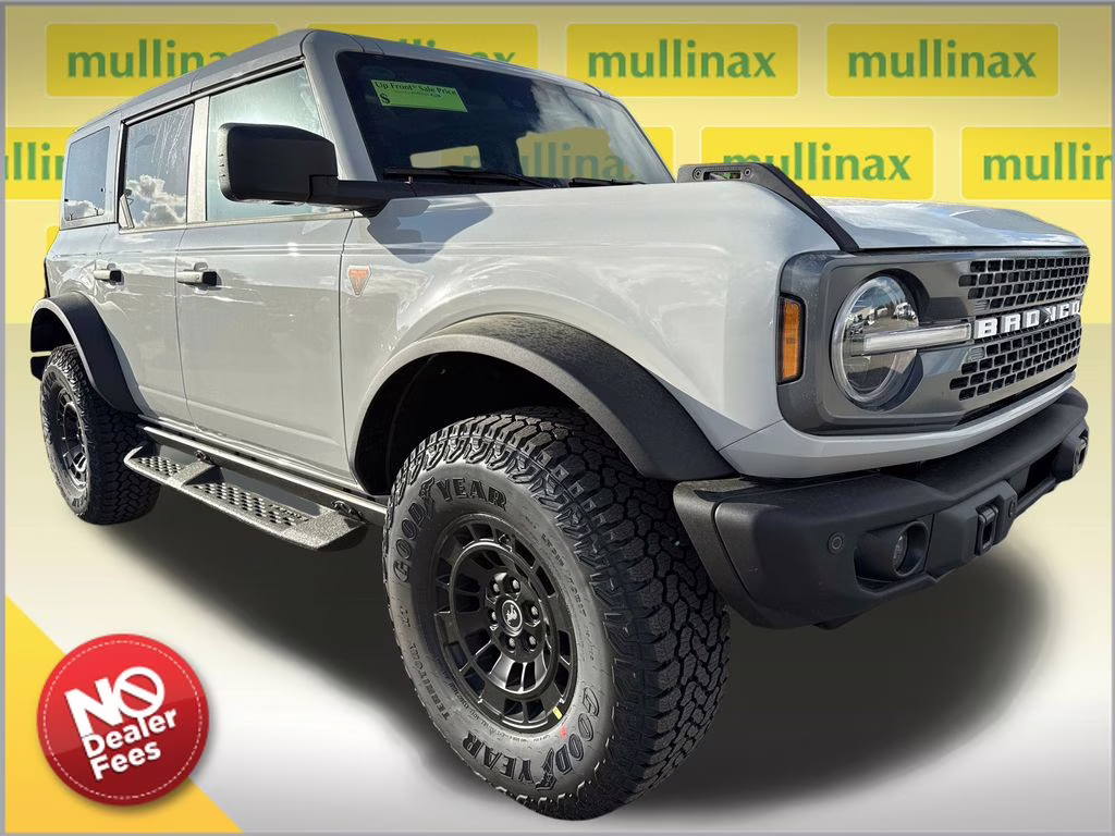 2026 Avalanche Gray Ford Bronco Badlands 4X4 SUV