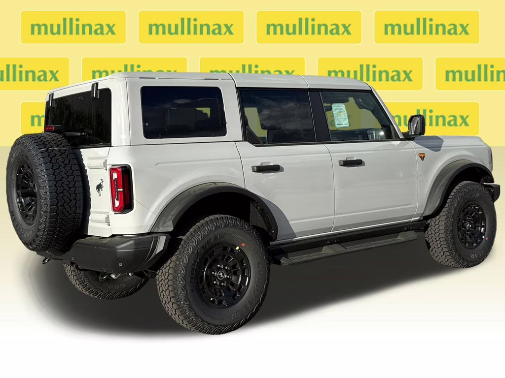 2026 Avalanche Gray Ford Bronco Badlands 4X4 SUV