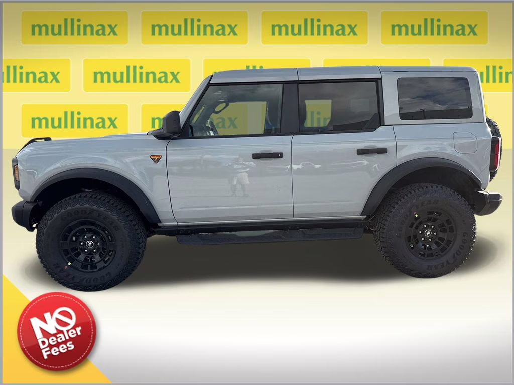 2026 Avalanche Gray Ford Bronco Badlands 4X4 SUV