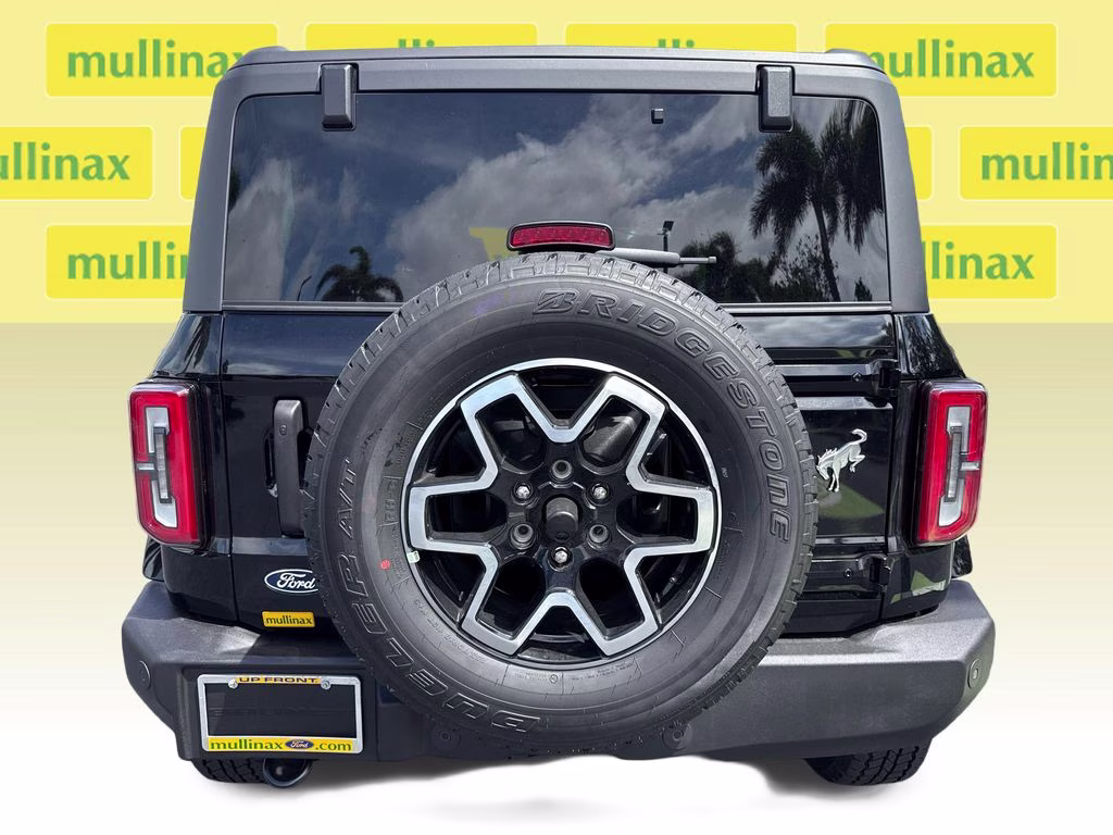 2026 Shadow Black Ford Bronco Outer Banks 4X4 SUV