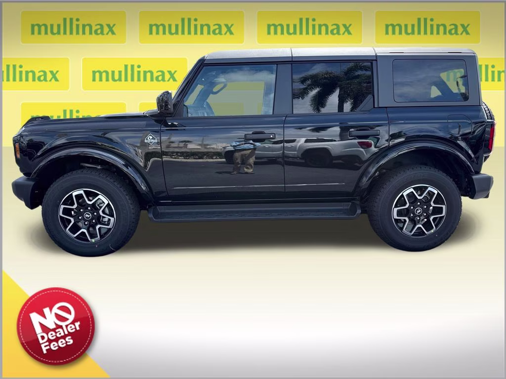 2026 Shadow Black Ford Bronco Outer Banks 4X4 SUV