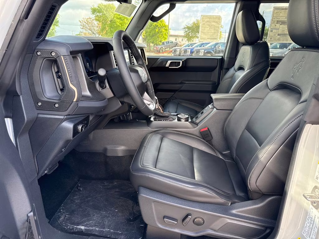 2026 Avalanche Gray Ford Bronco Badlands 4X4 SUV