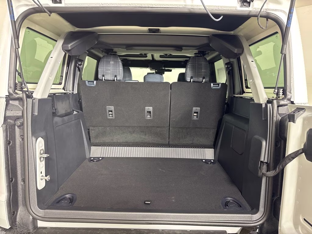 2026 Avalanche Gray Ford Bronco Heritage Edition 4X4 SUV