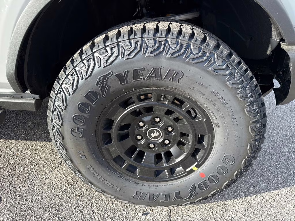 2026 Avalanche Gray Ford Bronco Badlands 4X4 SUV