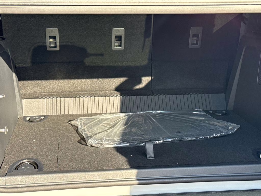 2026 Avalanche Gray Ford Bronco Badlands 4X4 SUV