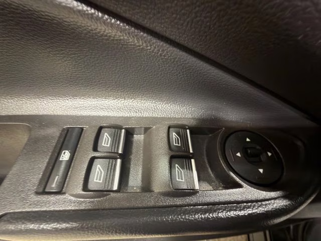 2019 Agate Black Metallic Ford Escape SE FWD SUV