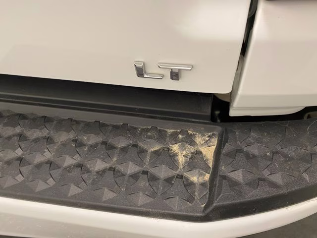 2023 Summit White Chevrolet Colorado LT 4X4 Truck