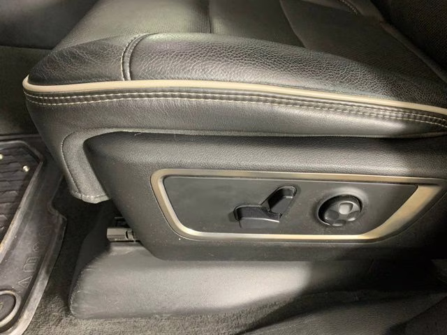 2020 Bright White Clearcoat Ram 1500 Limited 4X4 Truck