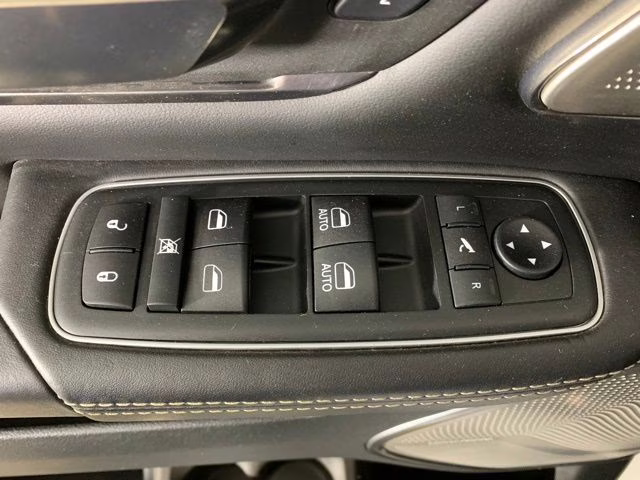 2020 Bright White Clearcoat Ram 1500 Limited 4X4 Truck