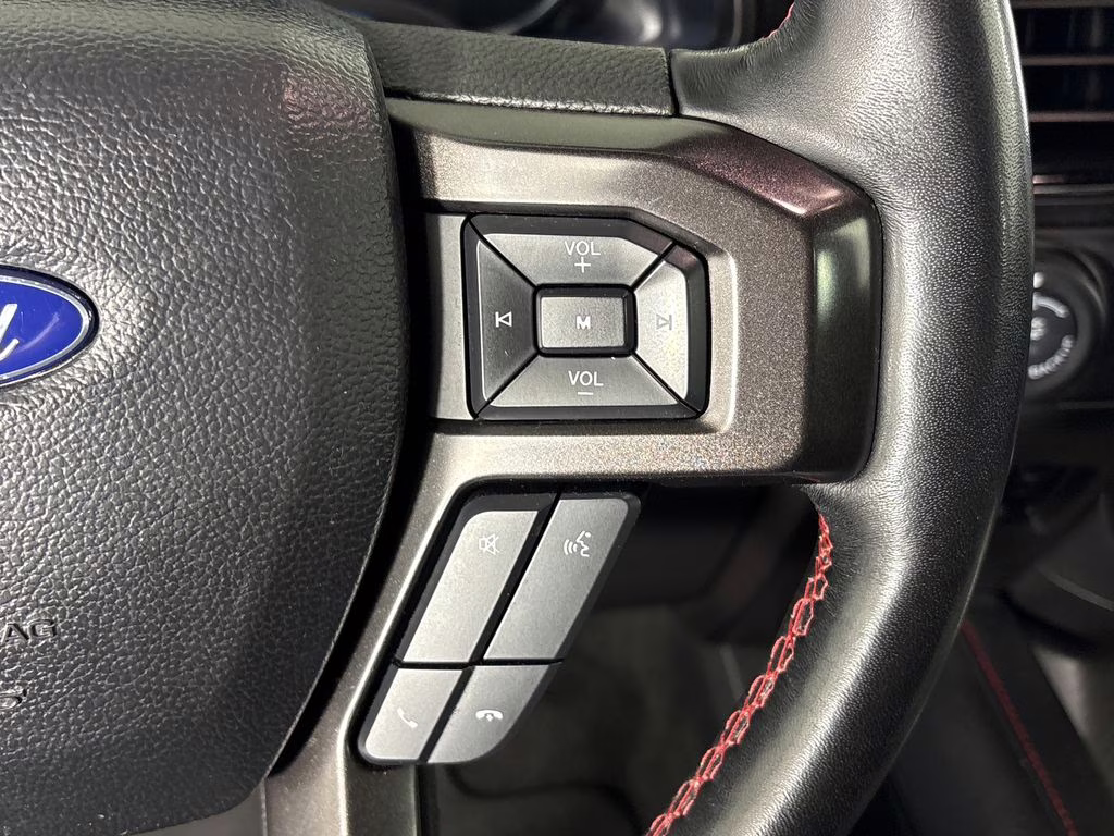 2021 White Metallic Ford Expedition Limited RWD SUV