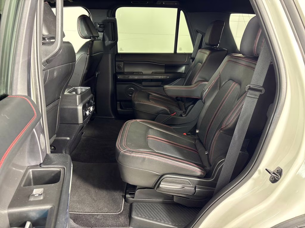 2021 White Metallic Ford Expedition Limited RWD SUV