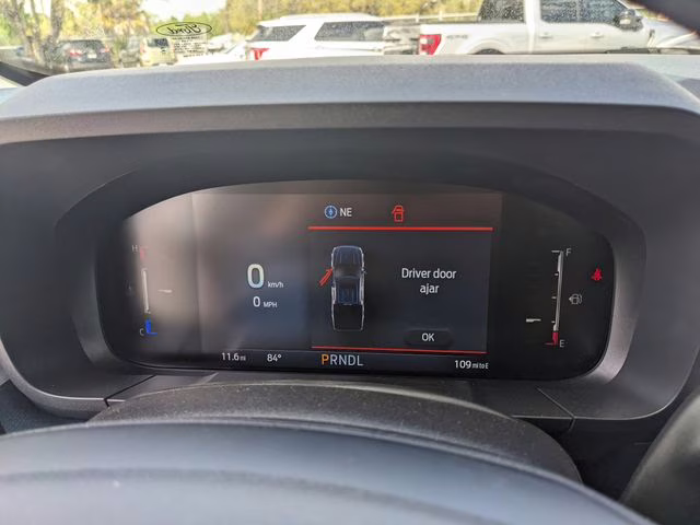 2026 Space White Metallic Ford Maverick XLT FWD Truck