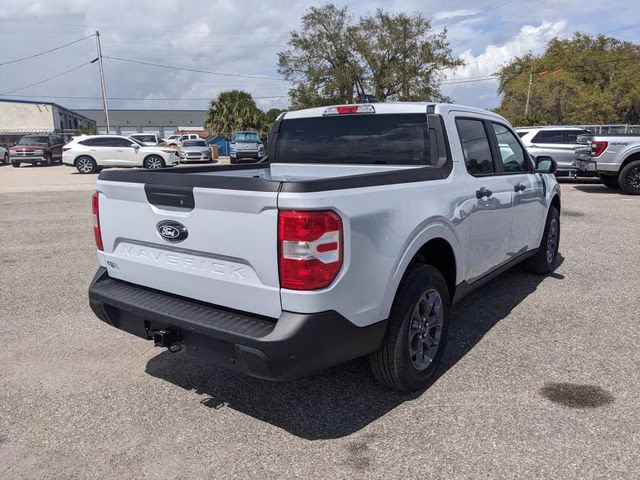 2026 Space White Metallic Ford Maverick XLT FWD Truck