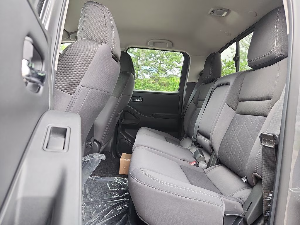 2026 Gun Metallic Nissan Frontier SV 4X4 Truck