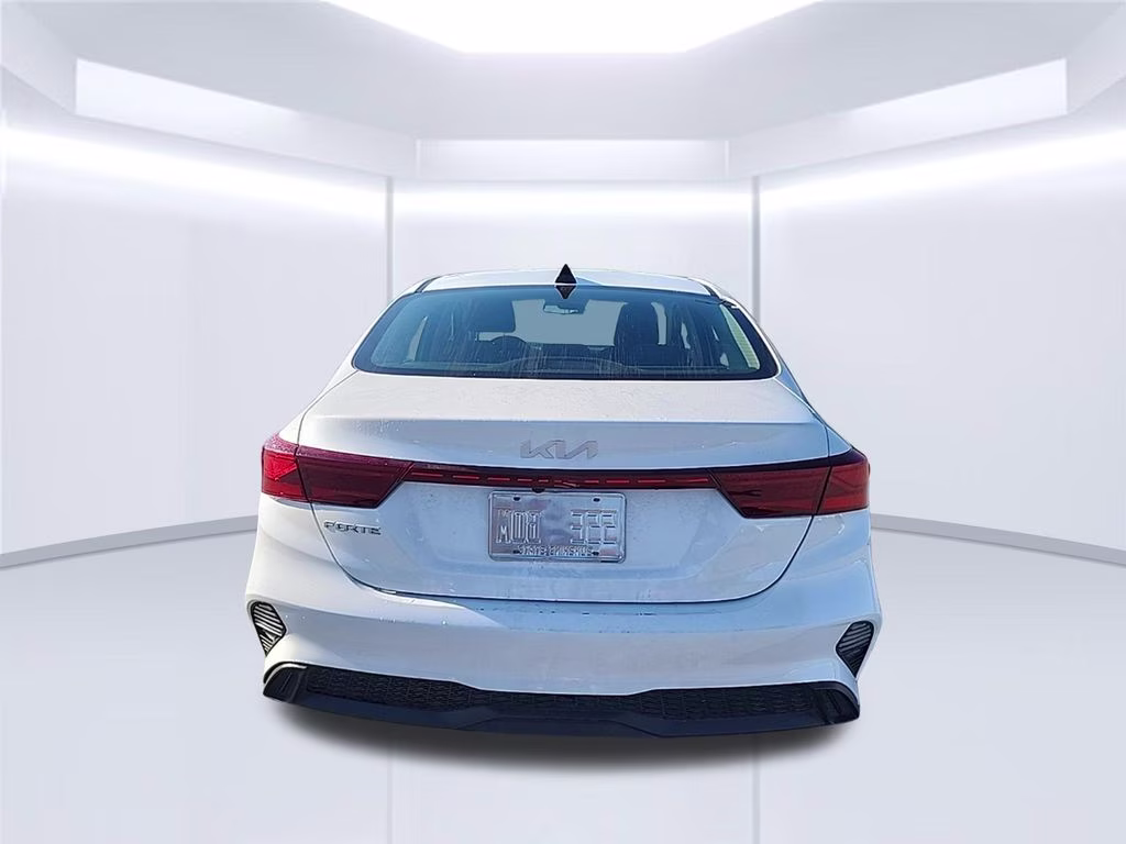 2024 Snow White Pearl Kia Forte LXS FWD Sedan