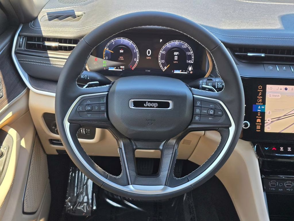 2026 Bright White Clearcoat Jeep Grand Cherokee L Limited 4X4 SUV