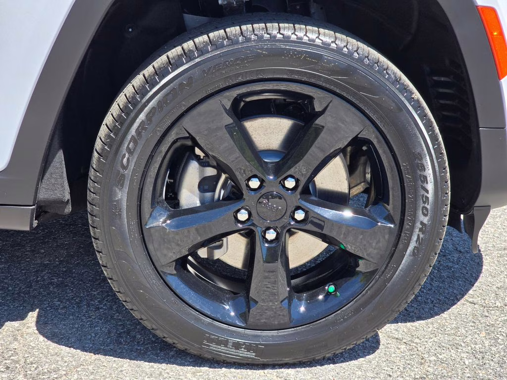 2026 Bright White Clearcoat Jeep Grand Cherokee L Limited 4X4 SUV