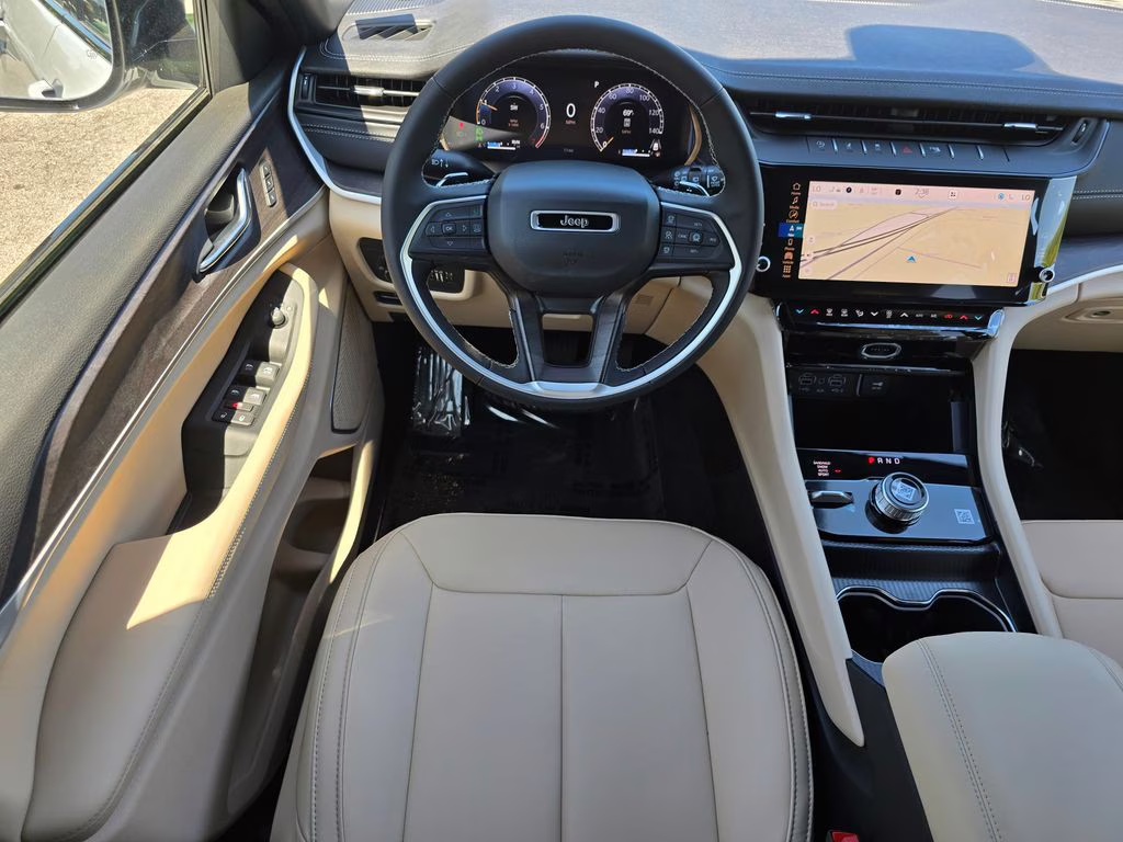 2026 Bright White Clearcoat Jeep Grand Cherokee L Limited 4X4 SUV