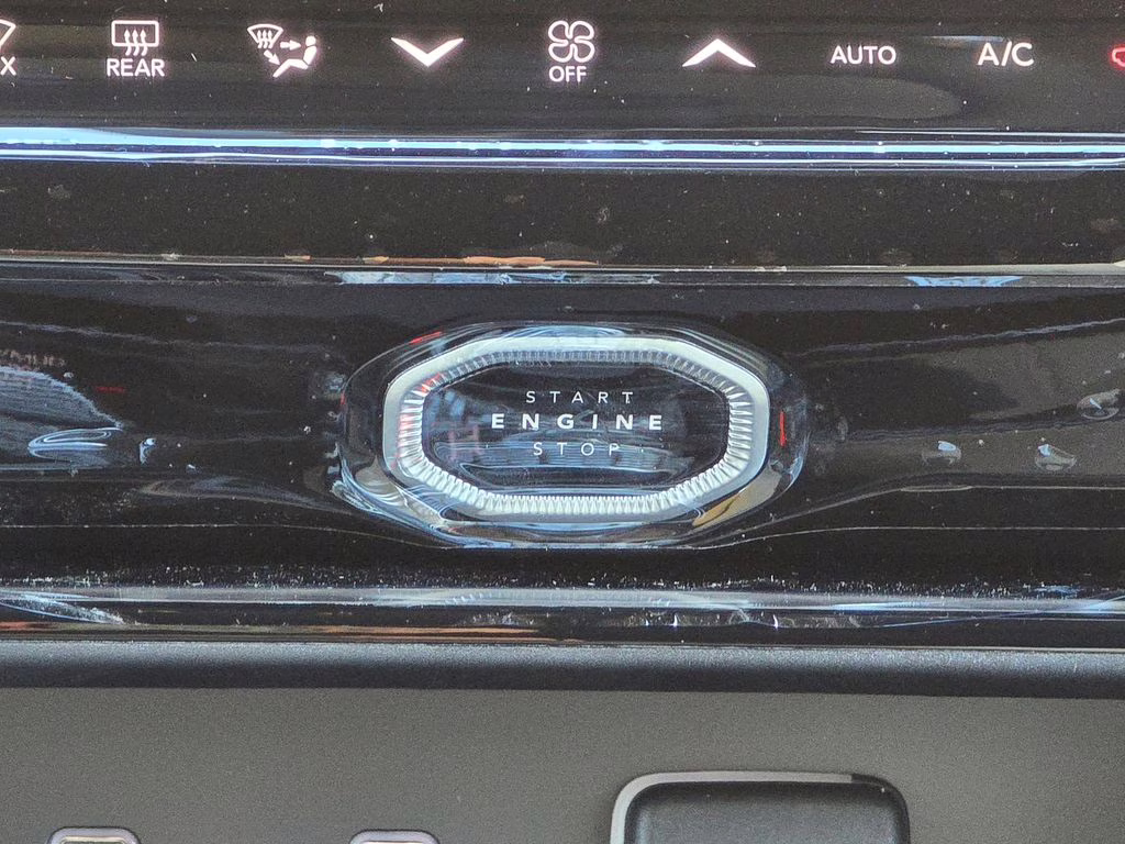 2026 Bright White Clearcoat Jeep Grand Cherokee L Limited 4X4 SUV