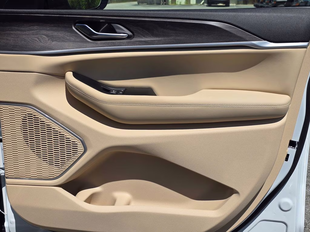 2026 Bright White Clearcoat Jeep Grand Cherokee L Limited 4X4 SUV