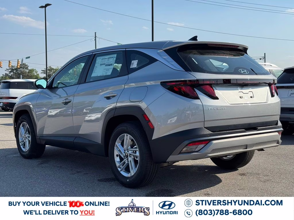 2026 Shimmering Silver Hyundai Tucson SE FWD SUV