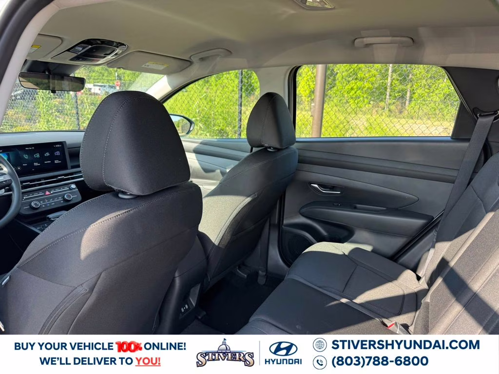 2026 Shimmering Silver Hyundai Tucson SE FWD SUV