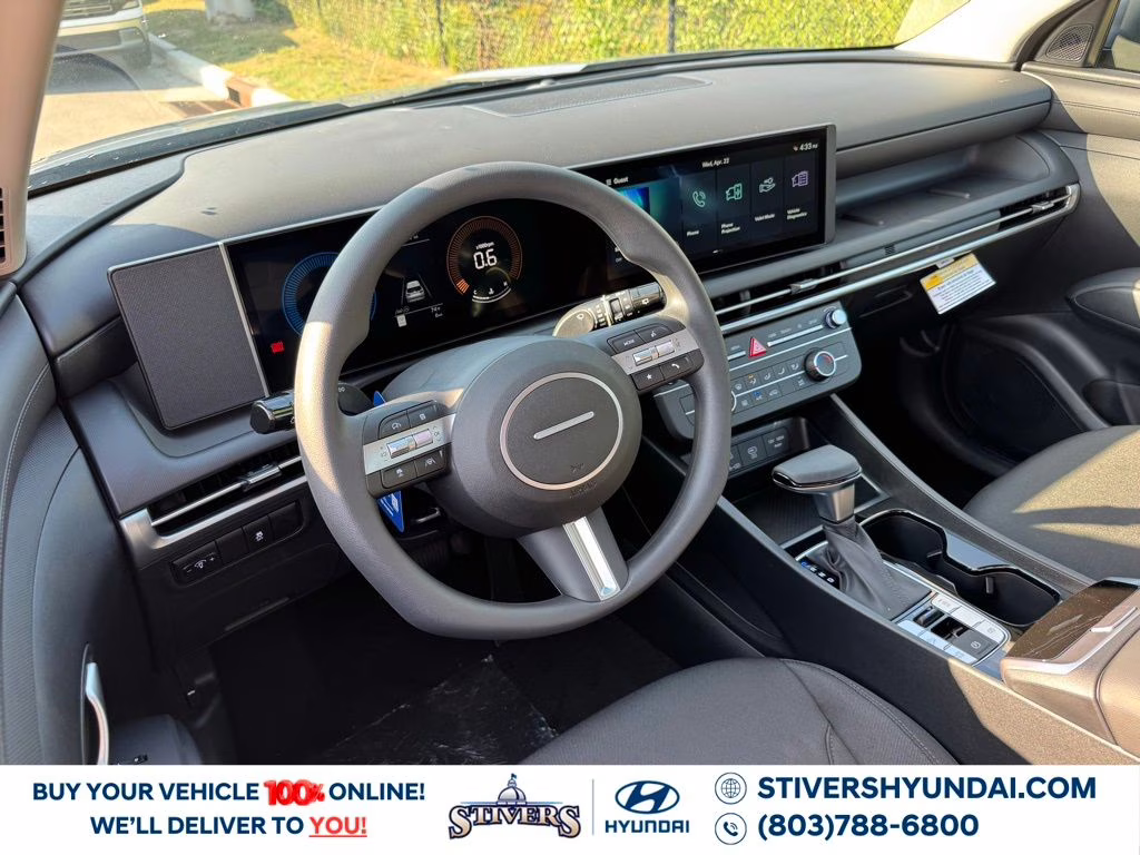 2026 Shimmering Silver Hyundai Tucson SE FWD SUV