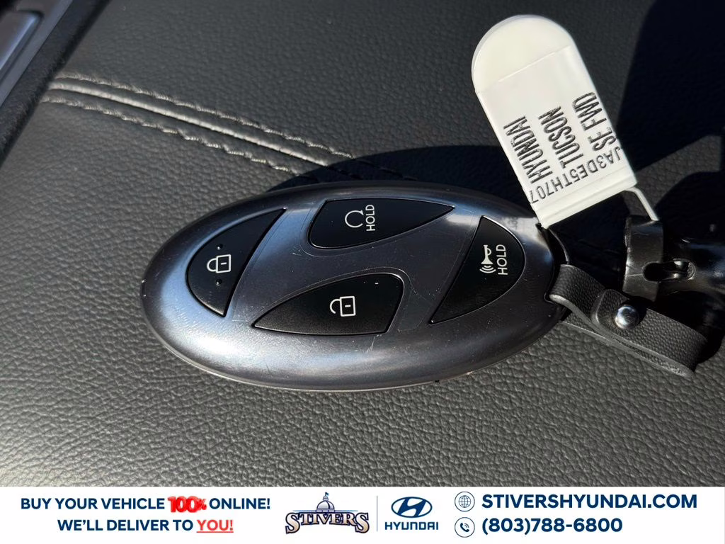 2026 Shimmering Silver Hyundai Tucson SE FWD SUV