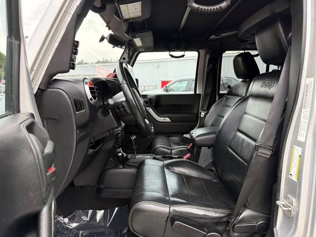 2012 Bright Silver Metallic Clearcoat Jeep Wrangler Unlimited Rubicon 4X4 SUV