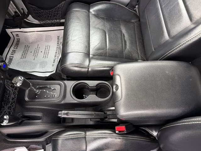 2012 Bright Silver Metallic Clearcoat Jeep Wrangler Unlimited Rubicon 4X4 SUV