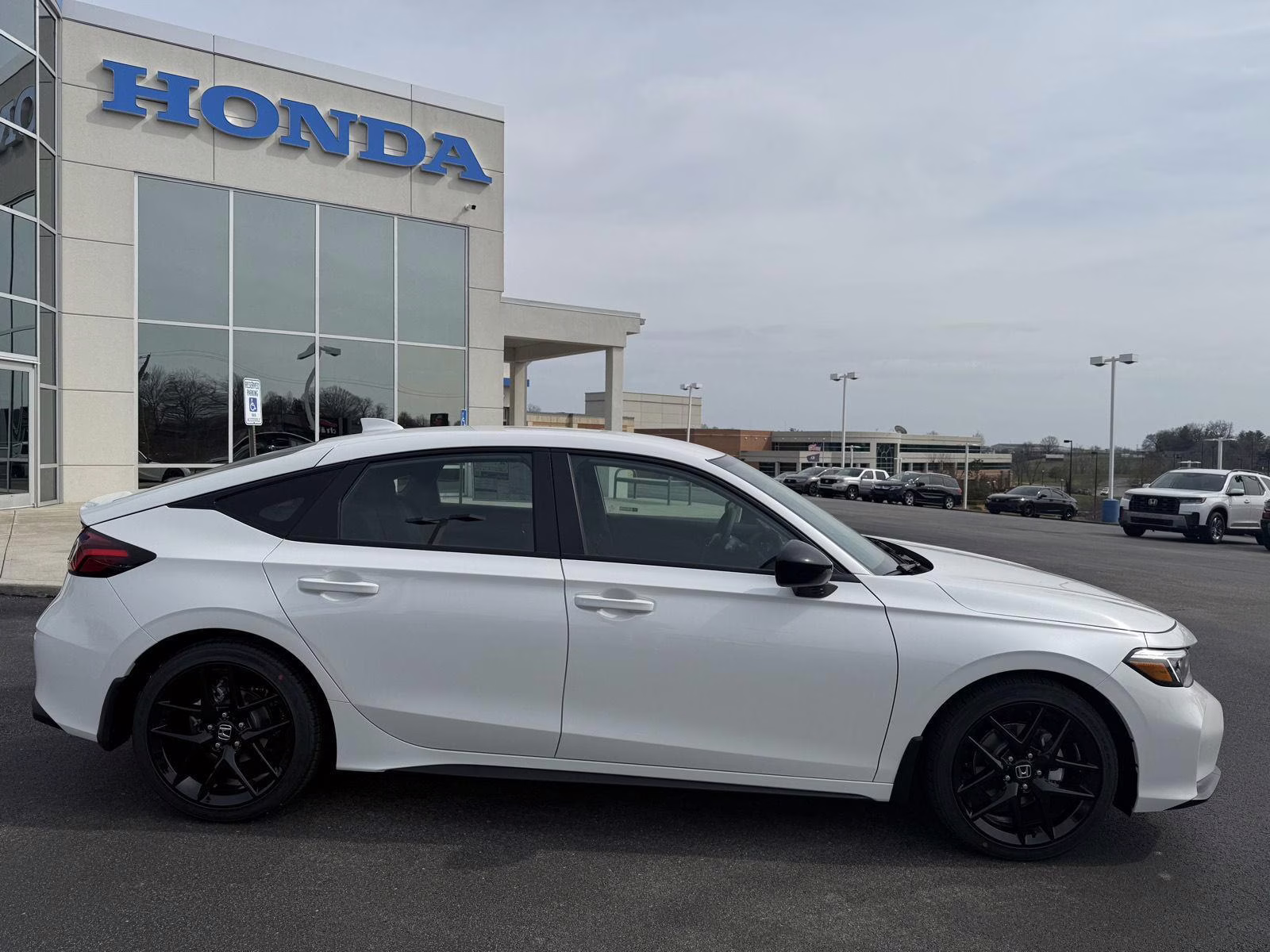 2026 Platinum White Pearl Honda Civic Hatchback Sport FWD Hatchback