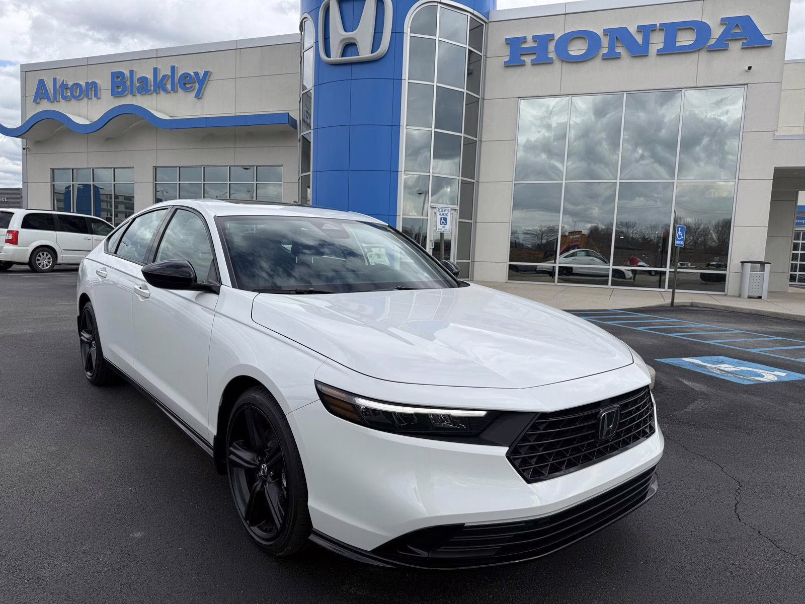 2026 Platinum White Pearl Honda Accord Hybrid Sport-L FWD Sedan