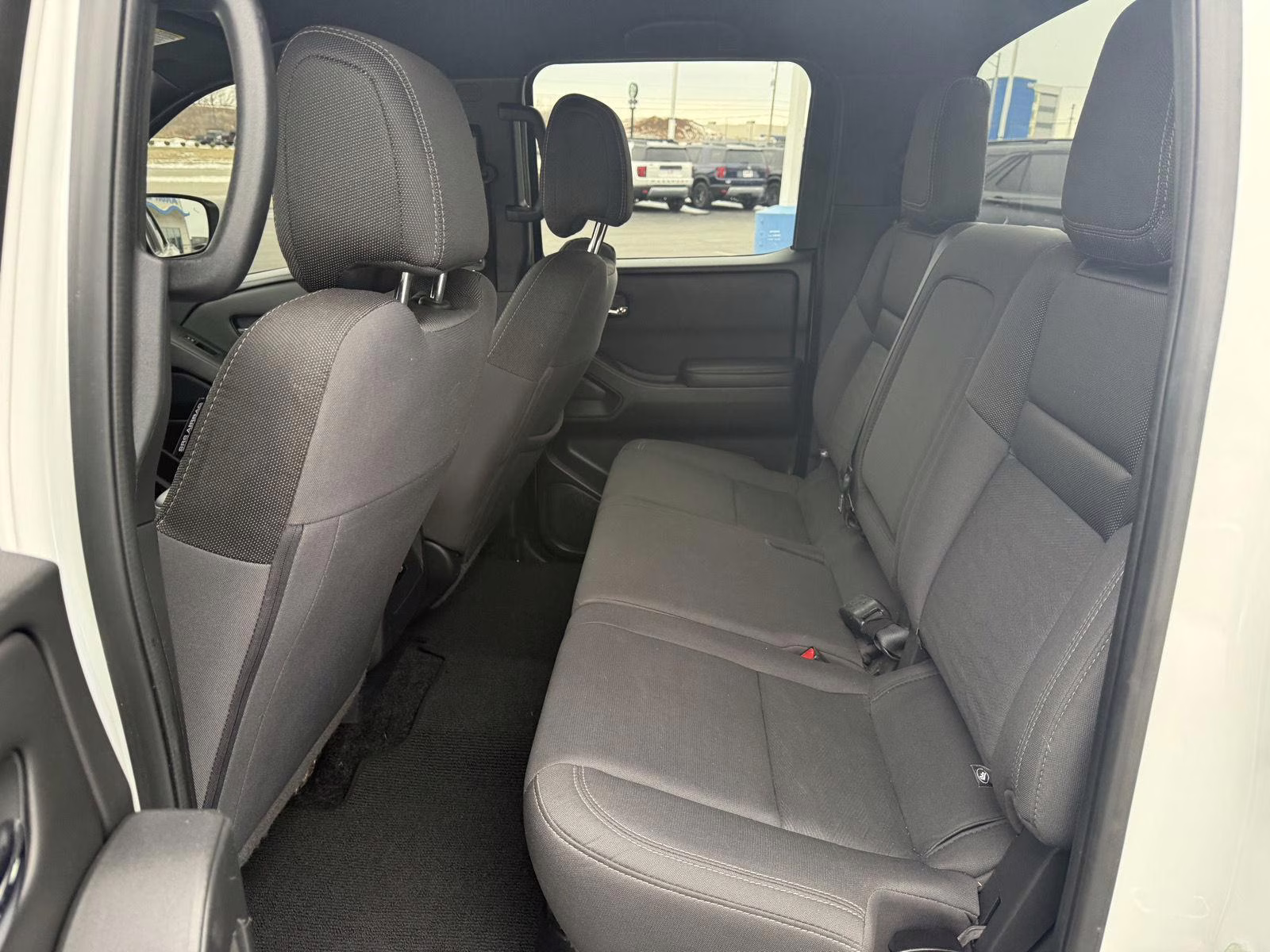2023 Glacier White Nissan Frontier SV 4X4 Truck