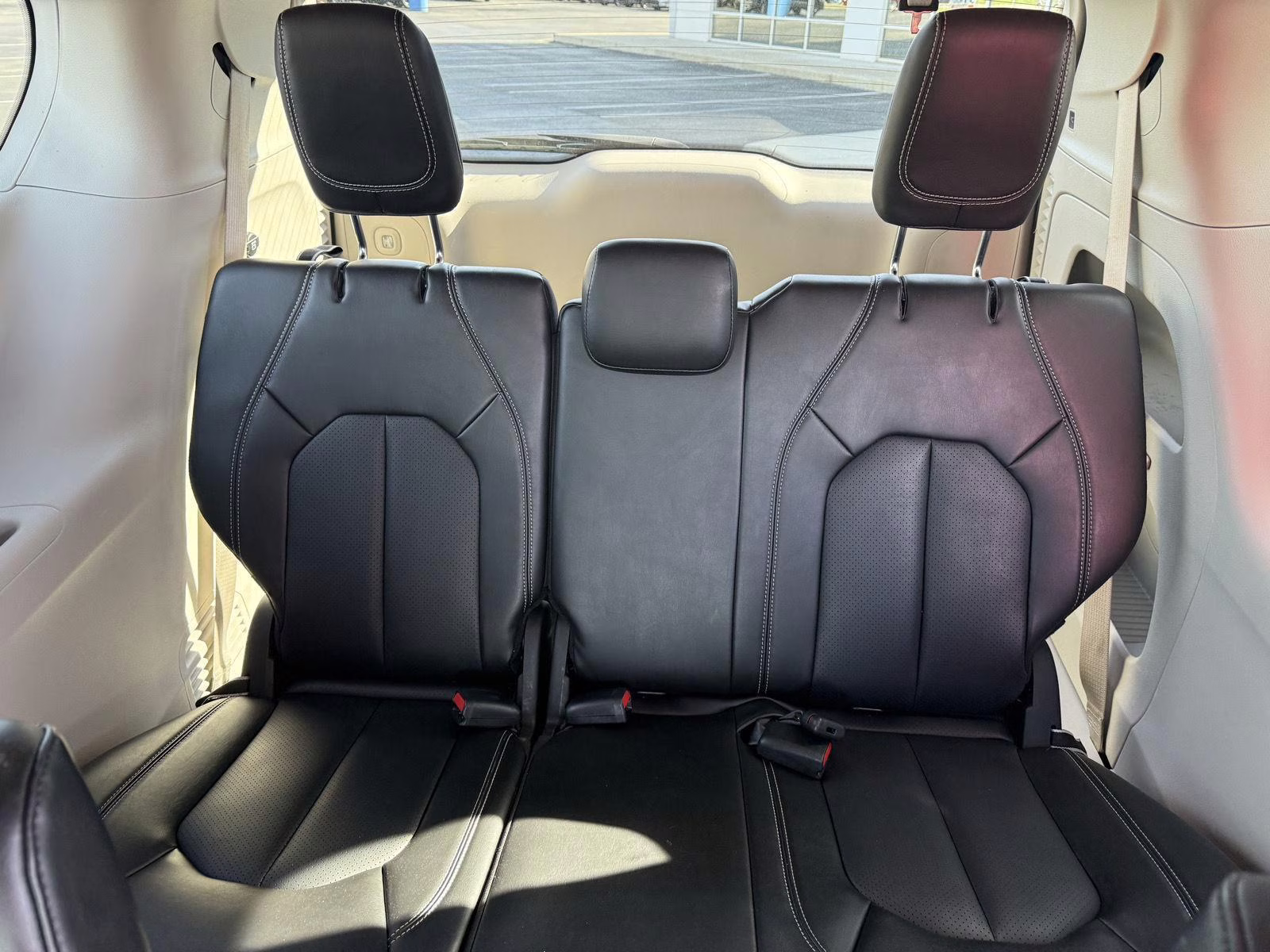 2024 Bright White Clearcoat Chrysler Pacifica Touring L FWD Van