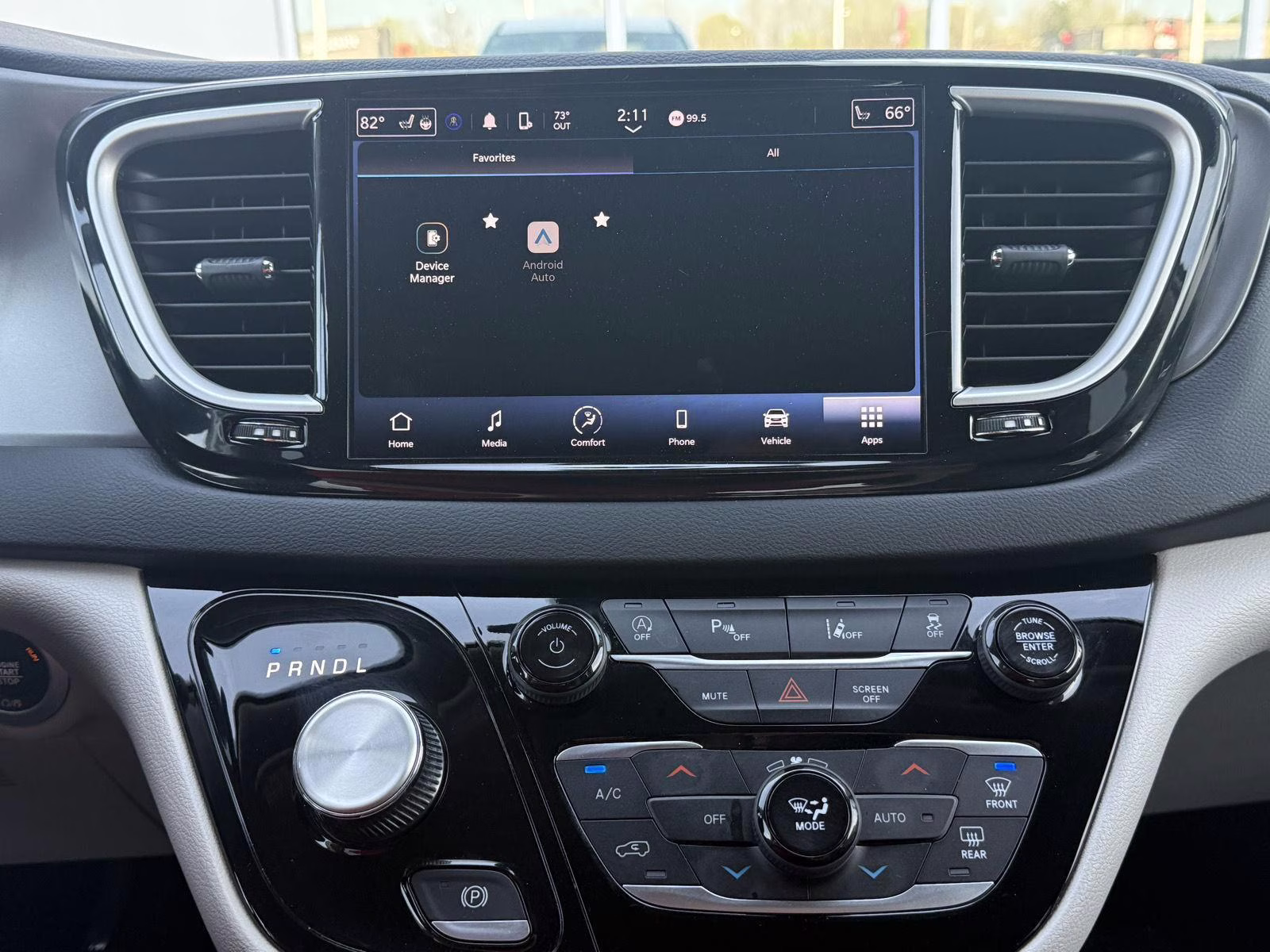 2024 Bright White Clearcoat Chrysler Pacifica Touring L FWD Van