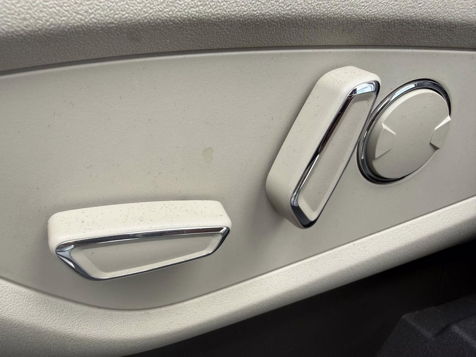 2019 Ingot Silver Metallic Lincoln Nautilus Reserve AWD SUV