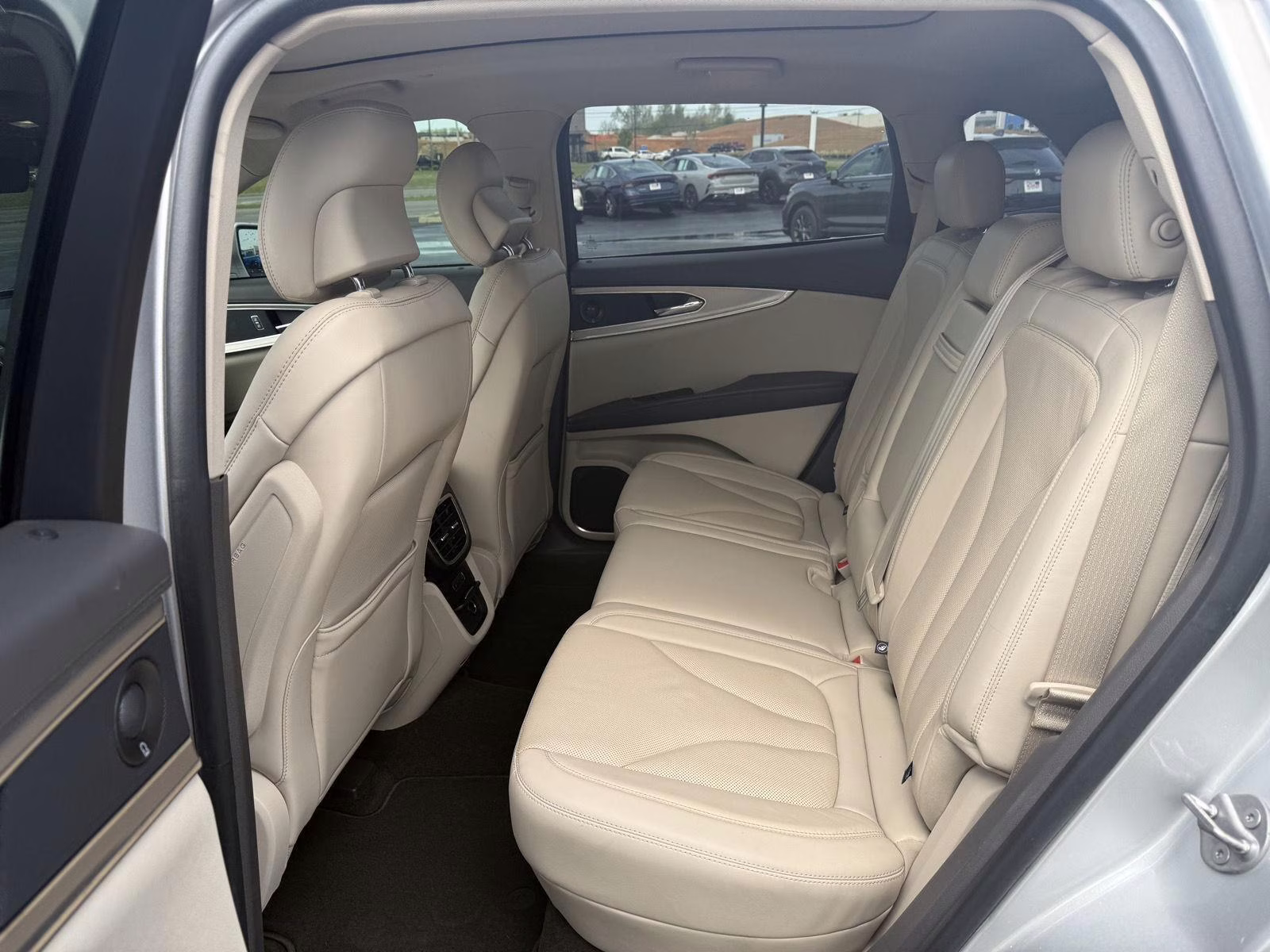 2019 Ingot Silver Metallic Lincoln Nautilus Reserve AWD SUV