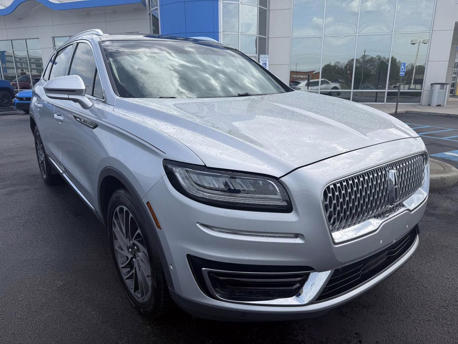 2019 Ingot Silver Metallic Lincoln Nautilus Reserve AWD SUV