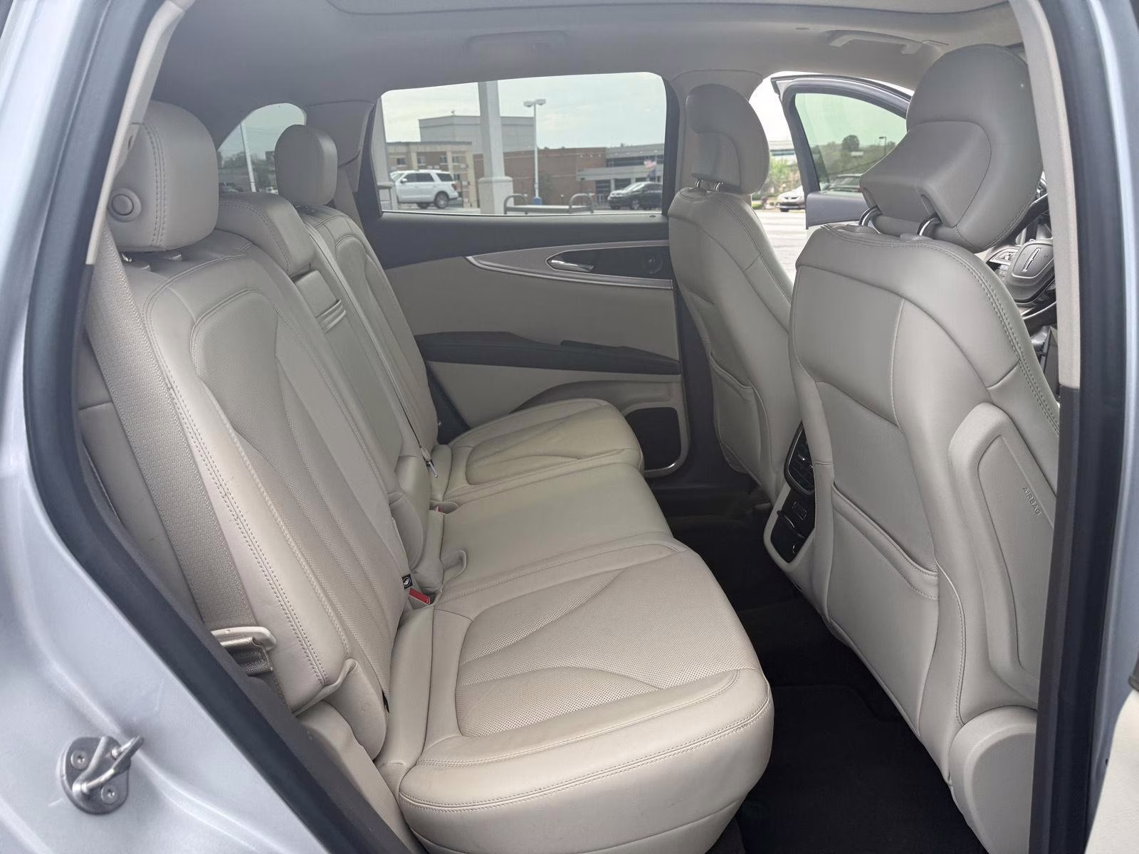 2019 Ingot Silver Metallic Lincoln Nautilus Reserve AWD SUV