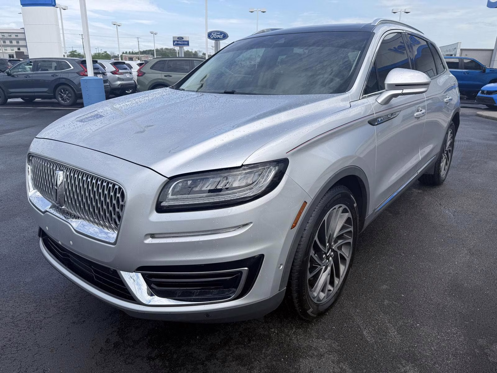 2019 Ingot Silver Metallic Lincoln Nautilus Reserve AWD SUV