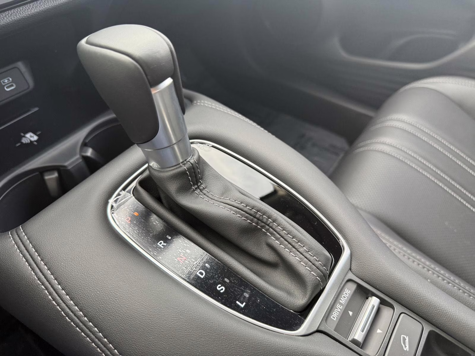 2026 Urban Gray Pearl Honda HR-V EX-L AWD SUV