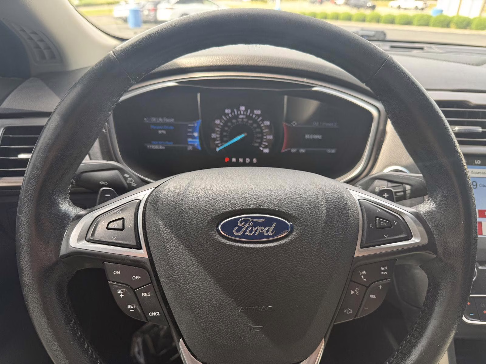 2017 Ford Fusion SE FWD Sedan