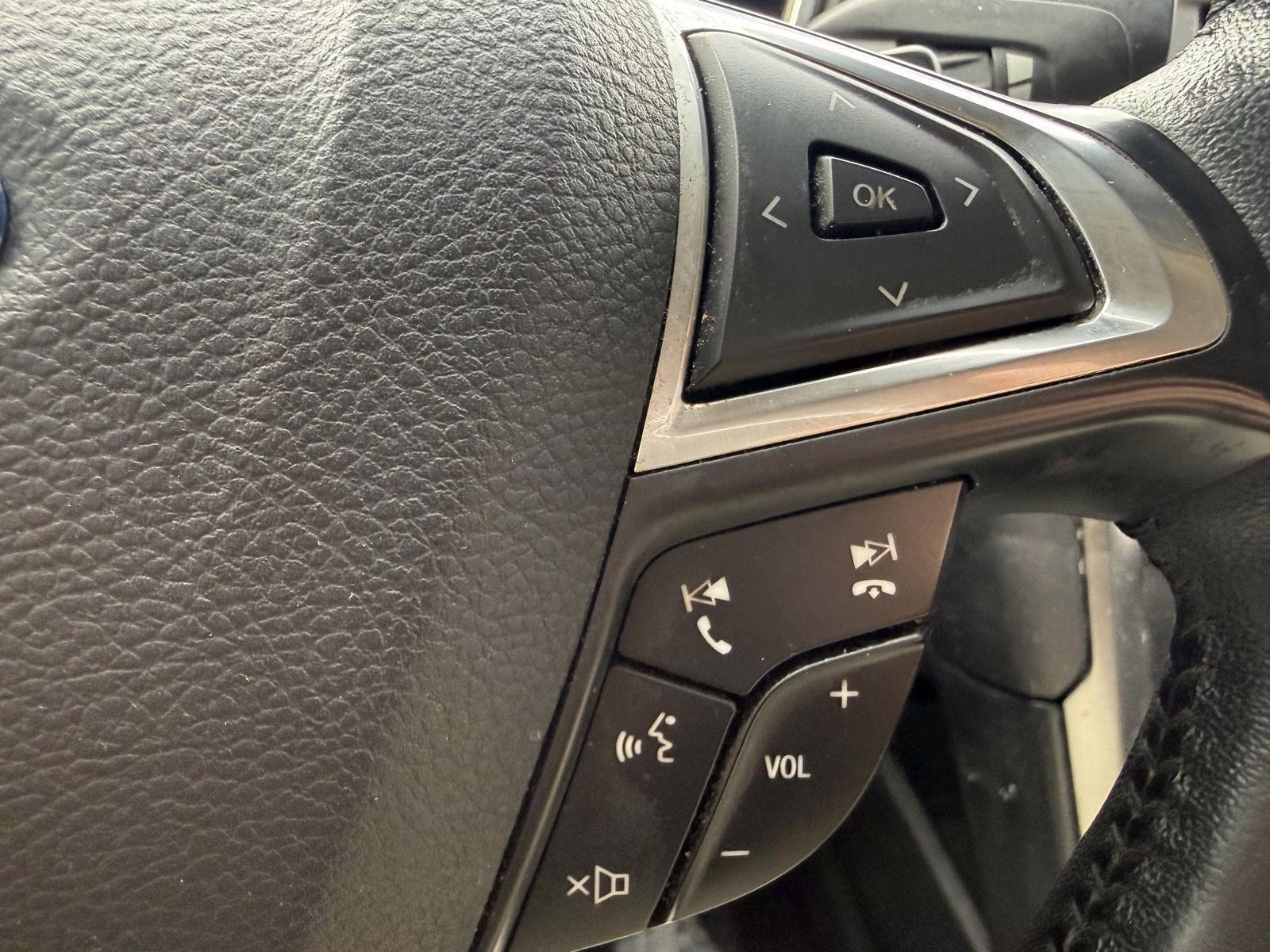 2017 Ford Fusion SE FWD Sedan