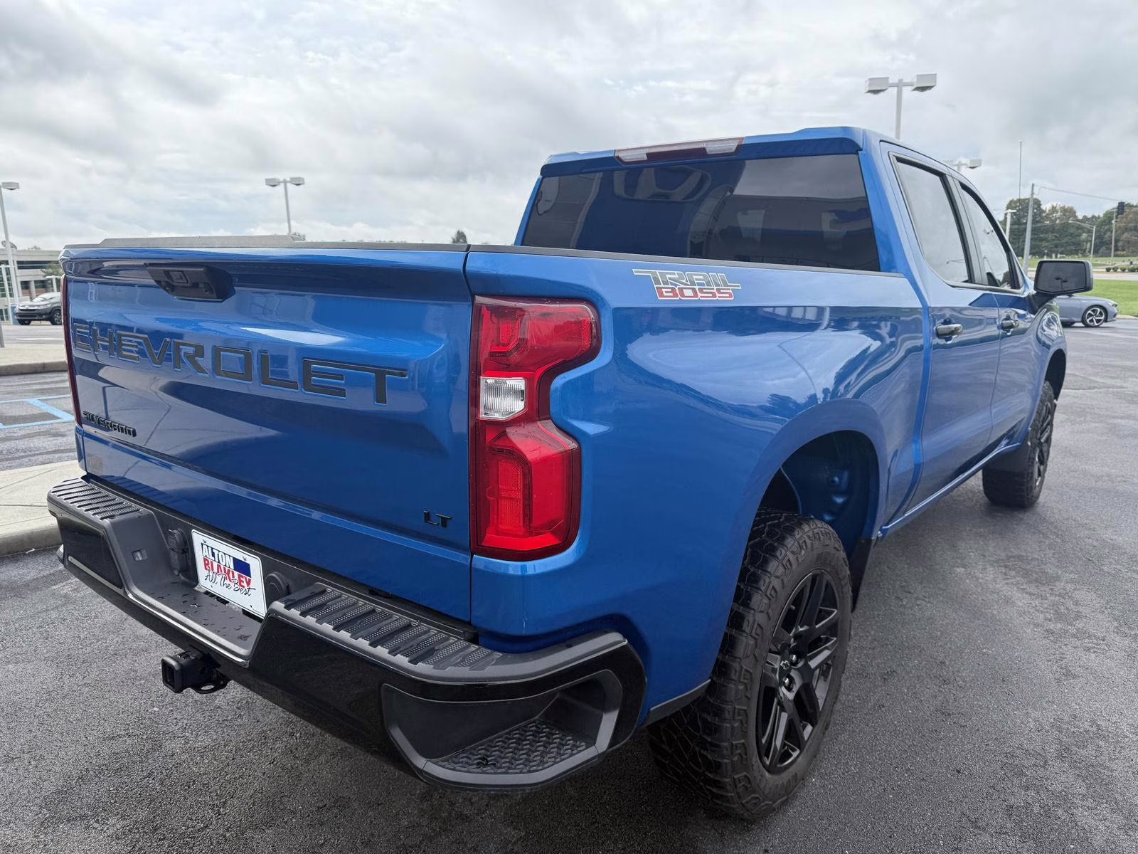 2023 Glacier Blue Metallic Chevrolet Silverado 1500 LT Trail Boss 4X4 Truck