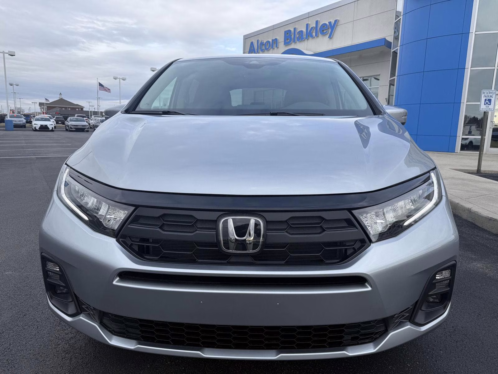 2026 Solar Silver Metallic Honda Odyssey EX-L FWD Van
