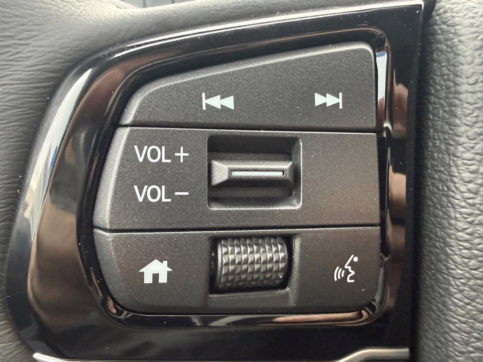 2026 Solar Silver Metallic Honda Odyssey EX-L FWD Van