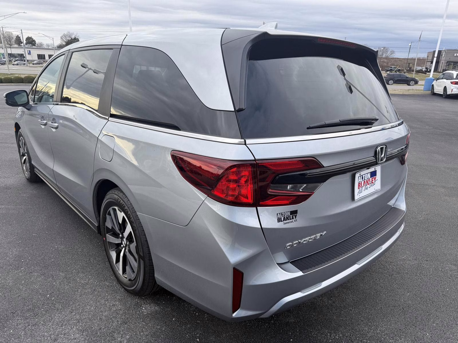 2026 Solar Silver Metallic Honda Odyssey EX-L FWD Van