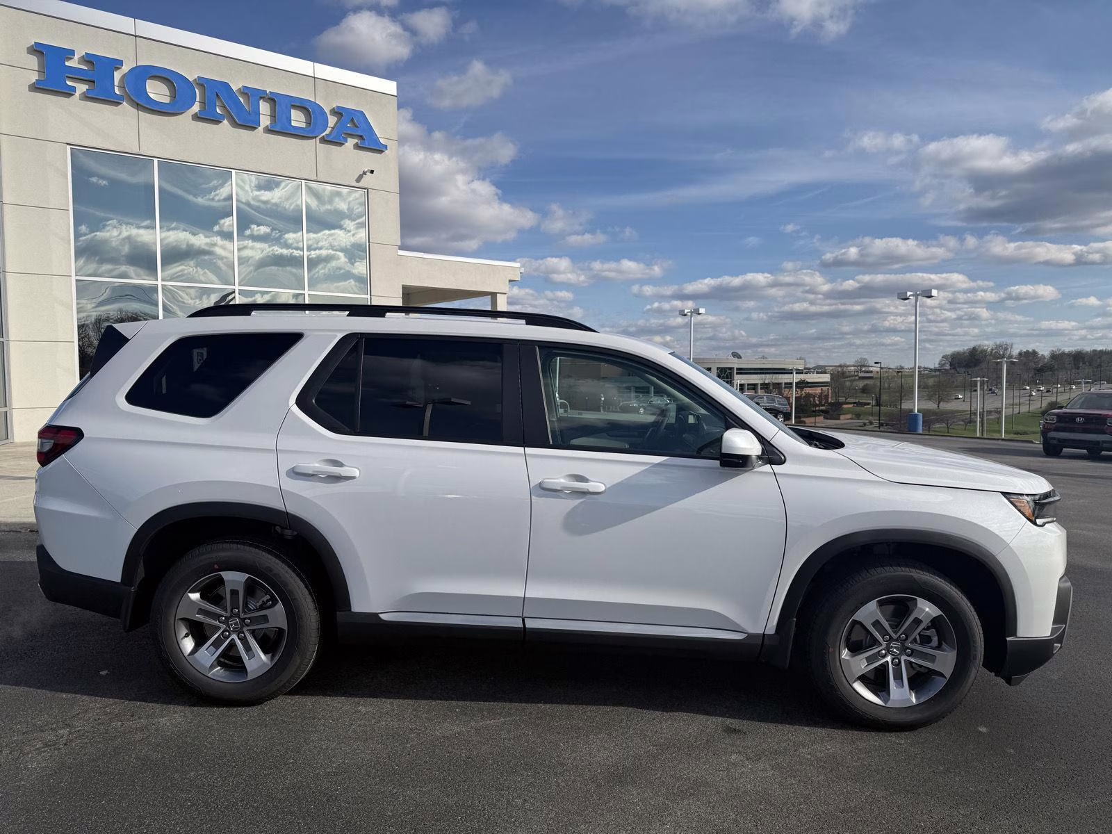 2026 Platinum White Pearl Honda Pilot EX-L AWD SUV