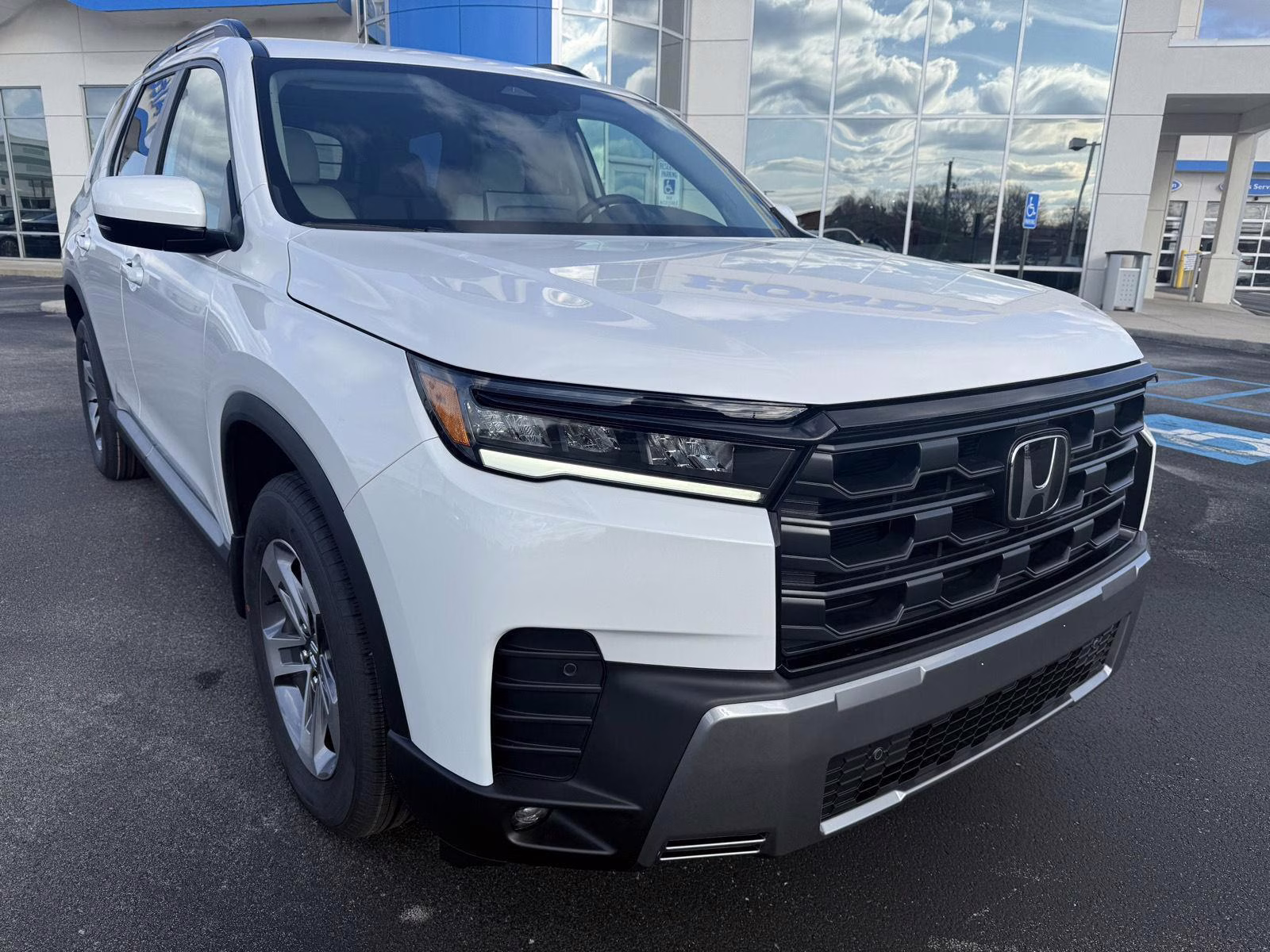 2026 Platinum White Pearl Honda Pilot EX-L AWD SUV